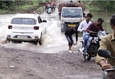  कैवल्यधाम से खारून नदी जाने वाली सड़क भी अधूरा, पुल का नहीं हो सका निर्माण 