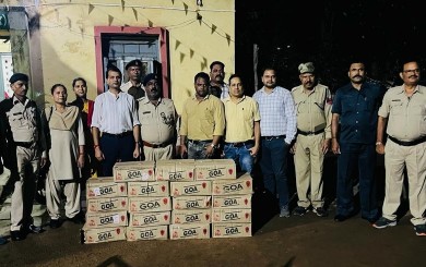  दुर्ग आबकारी विभाग की बड़ी कार्यवाही 19 पेटी मध्यप्रदेश प्रांत की अवैध शराब जप्त