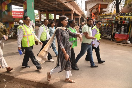  निर्माणाधीन फ्लाईओवर का कलेक्टर ने किया निरीक्षण, शीघ्र पूर्ण करने दिए निर्देश