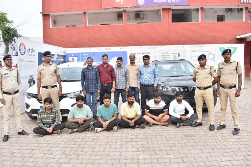  शेयर ट्रेडिंग के नाम पर घटित 01 करोड 29 लाख की धोखाधड़ी के मामले का खुलासा, प्रकरण में 06 आरोपी गिरफ्तार