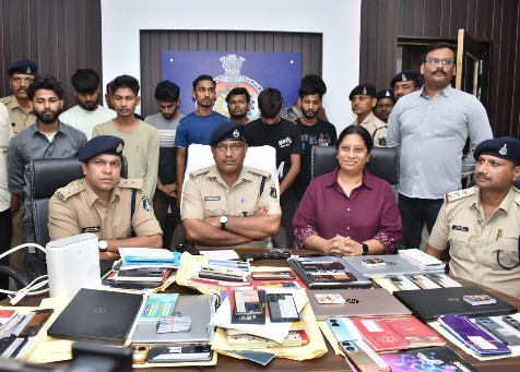  ऑन लाईन गेमिंग एप्प के 03 पैनलों को पकड़ने में मिली दुर्ग पुलिस को सफलता