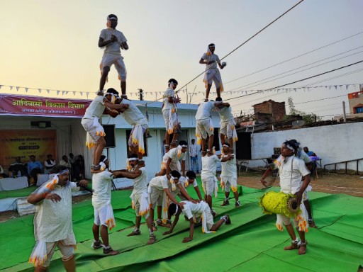  जिला स्तरीय लोक कला महोत्सव पंथी नृत्य का किया गया आयोजन