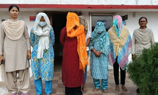  अनैतिक व्यापार करने वाले 08 युवतियों के खिलाफ अपराध दर्ज, 05 युवतियों को किया गया गिरफ्तार